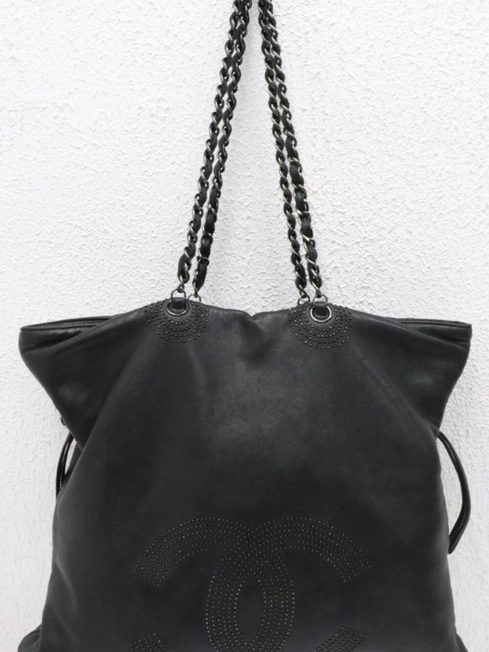 Chanel Lambskin CC Studded Bonbons Tote Bag - Black 12546694
